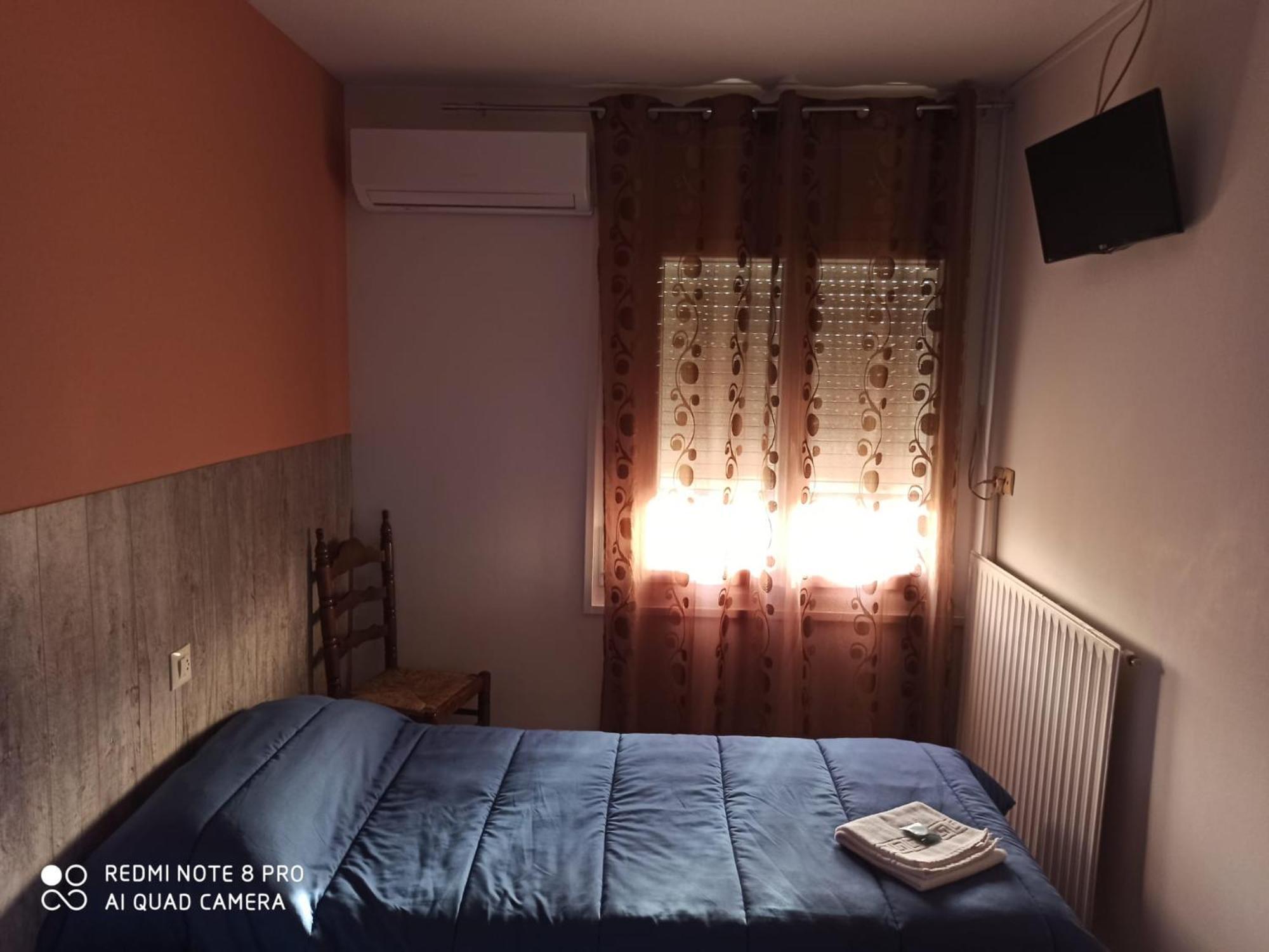 Hostal Galicia Figueres (Girona) Exterior foto